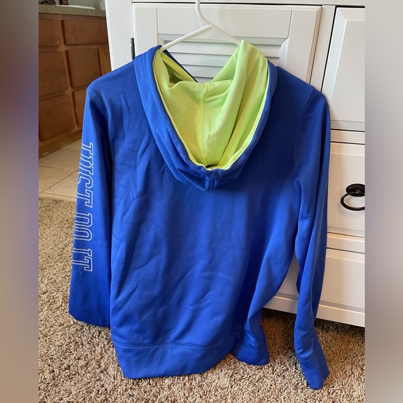 Nike Sweatshirt - Picture 2 of 2